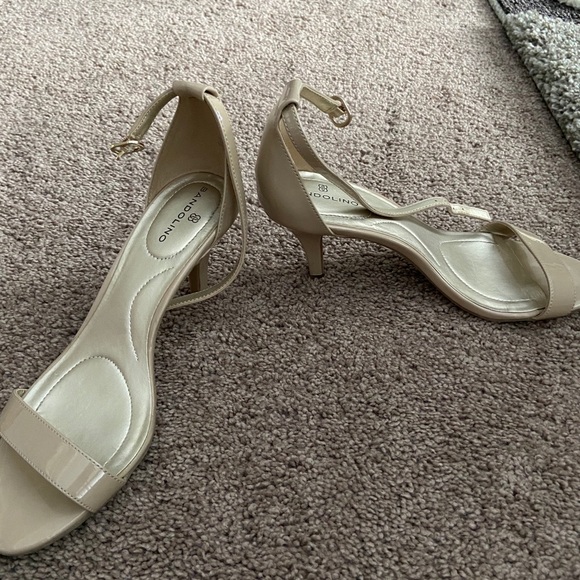 Heels - Picture 2 of 3